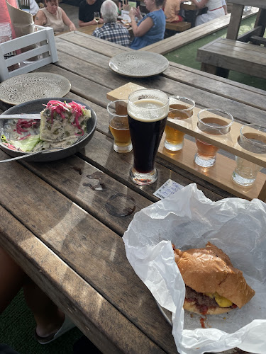 Comentarii opinii despre PhatHouse Brewing Co.