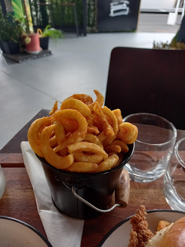 Comments and reviews of Handmade Burgers & Bar