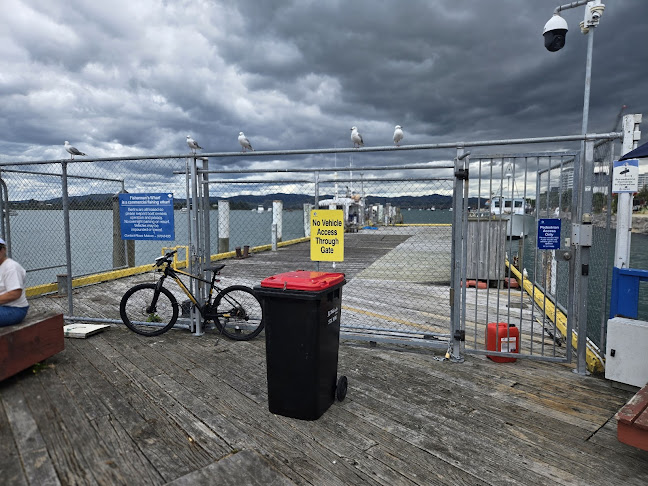 Bobbys Fresh Fish Market Tauranga Waterfront