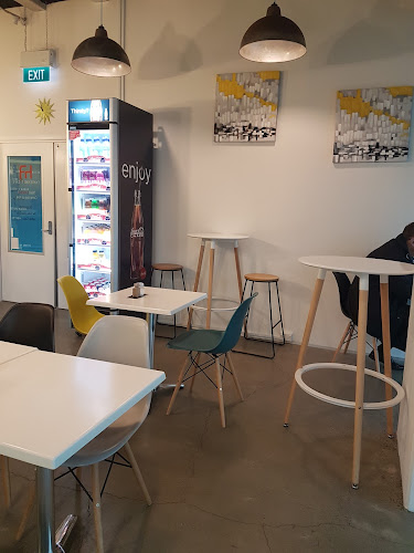 Comentarii opinii despre Fahrenheit Cafe