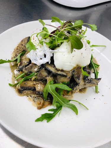 Revival Café & Coffee - Hospitality and gastronomy