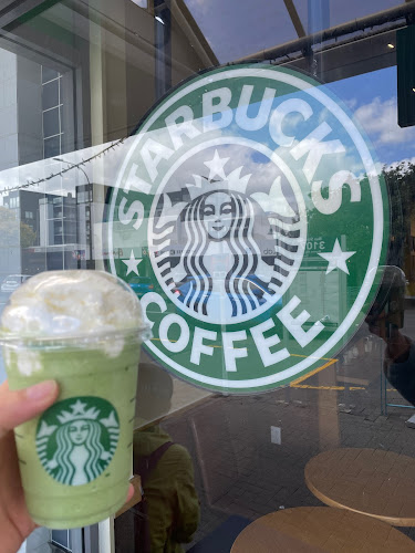 Comentarii opinii despre Starbucks Browns Bay