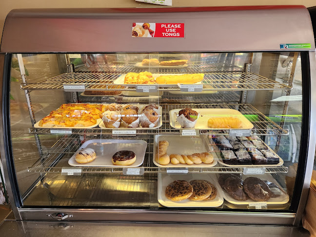 Comentarii opinii despre Hollywood Bakery & Cafe