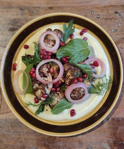 Comentarii opinii despre Confidential Bar & Eatery