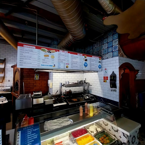 Comentarii opinii despre Turkish Shawarma & Wood Fired Pizza (Halal)