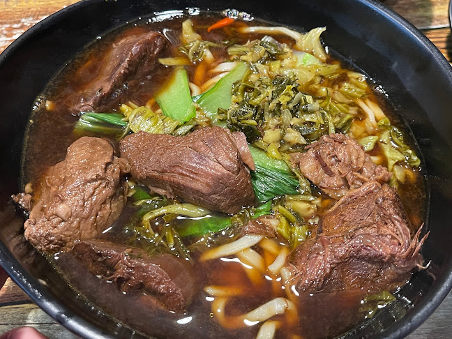 Neighbours' Cafe 芳鄰小館 Open Times