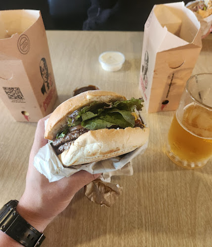Opinii despre Burgers & Beers Inc. Colombo în Christchurch - Hospitality and gastronomy