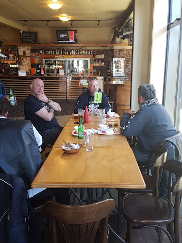 Opinii despre Drover's Bar and Kitchen în Feilding - Hospitality and gastronomy