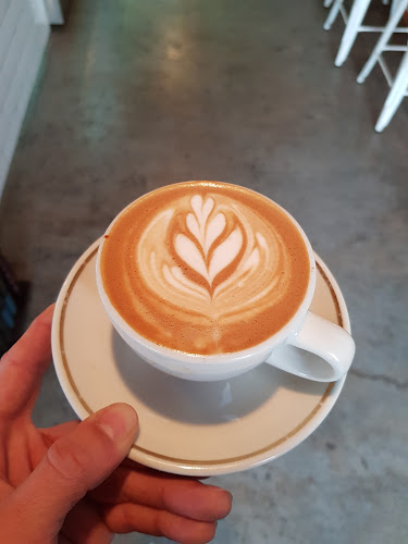 Opinii despre Demi Coffee în Hamilton - Hospitality and gastronomy