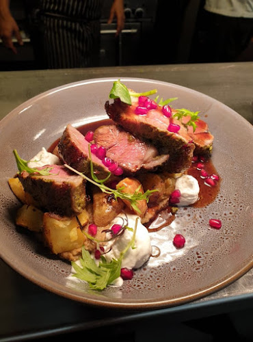 Opinii despre Empire Tavern în Auckland - Hospitality and gastronomy