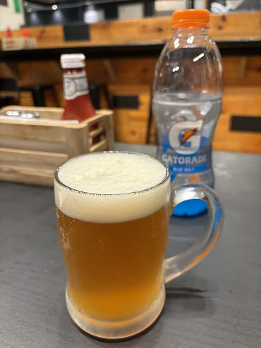 Comentarii opinii despre Empire Tavern