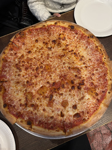 Sal's Authentic NY Pizza - Fort Street - Hospitality and gastronomy