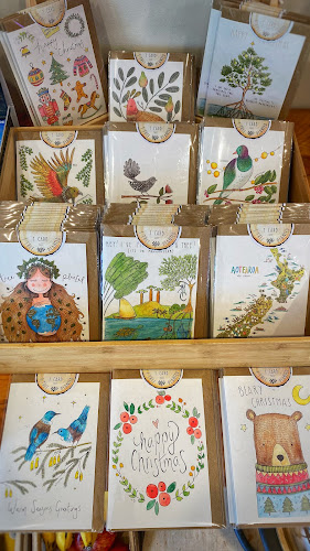 Papatowai Country Store & "Peake's Kitchen" Phone number