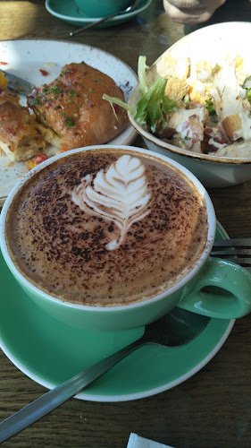 Kreem Cafe - Hospitality and gastronomy