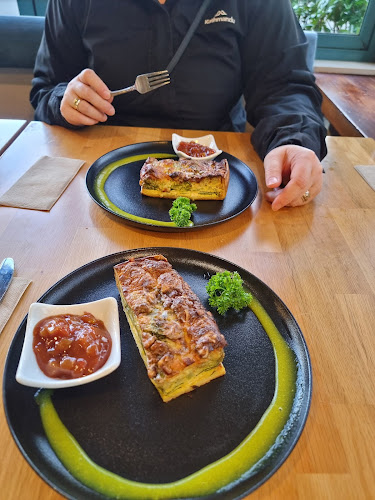 Opinii despre In The Neighbourhood Coffee House în Martinborough - Hospitality and gastronomy