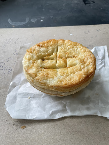 Gold Star Bakery - Hospitality and gastronomy