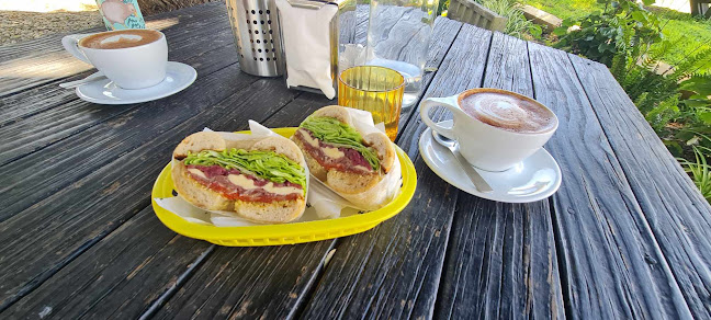 Little Guy Bagel And Coffee House