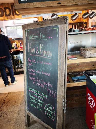 Opinii despre Podium Cafe în Maungatautari - Hospitality and gastronomy