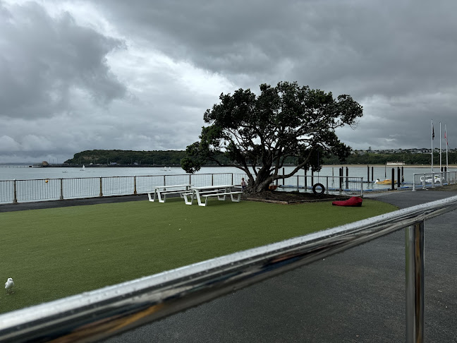 Akarana Eatery - Hospitality and gastronomy