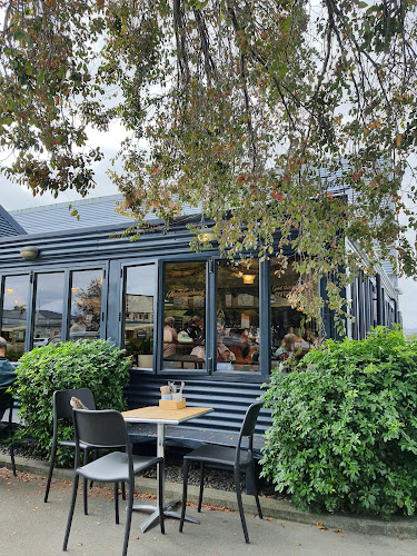 Opinii despre In The Neighbourhood Coffee House în Martinborough - Hospitality and gastronomy