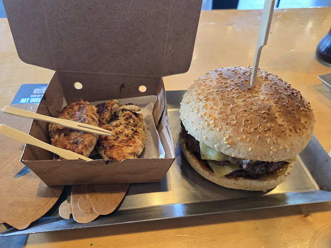 Comments and reviews of BurgerFuel Mt Wellington
