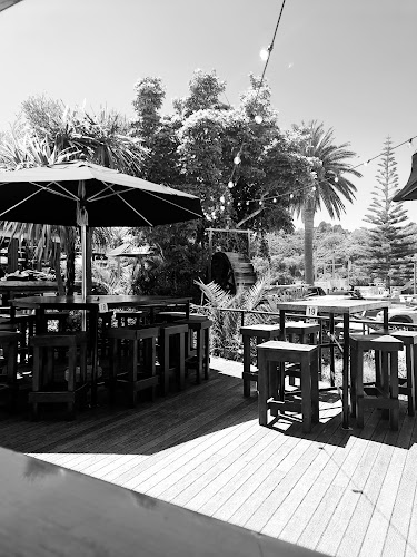 Grace O'Malley's Irish Inn Whitianga Phone number