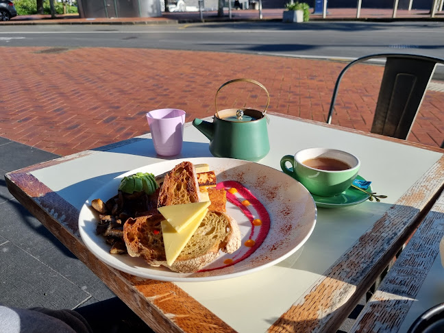 Opinii despre Lux Cafe în Auckland - Hospitality and gastronomy