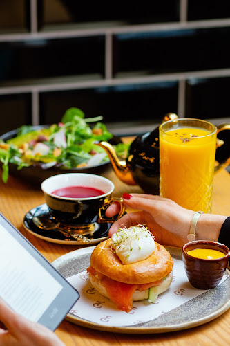 Two Grey - Bar Cafe & Eatery - Wellington