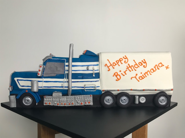 Calamity Cakes - Hospitality and gastronomy