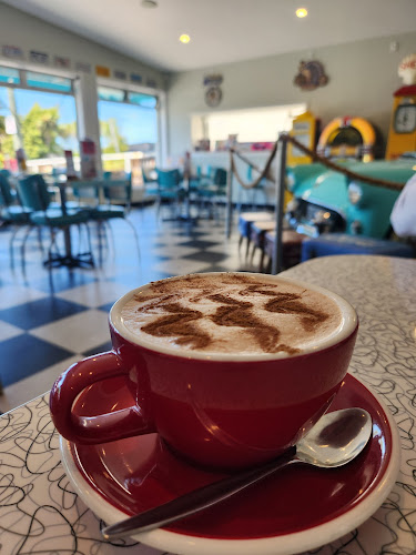 VEight Cafe, Restaurant & Bar - Hospitality and gastronomy