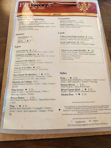 Momentos By The Lake Restaurant - Hospitality and gastronomy