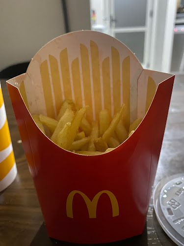 McDonald's 5 Cross Roads - Hospitality and gastronomy