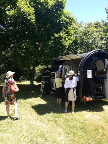 BLACK OAKWOOD COFFEE - Gisborne