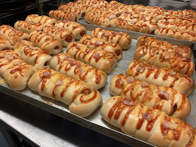 Unique Bakery and Cafe