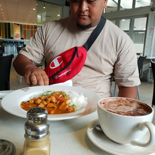 Autobahn Cafe Bombay Phone number