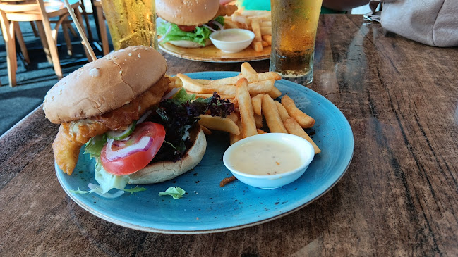 Opinii despre Butlers Reef Restaurant, Bar and Function Venue în Ōakura - Hospitality and gastronomy