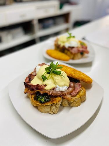 Le Cafe De Paris - Rotorua