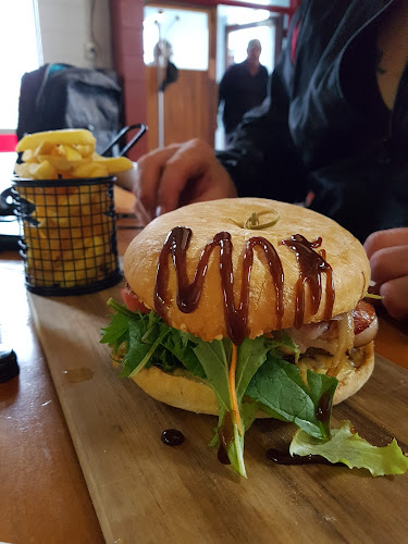 Red Rock Cafe - Hospitality and gastronomy