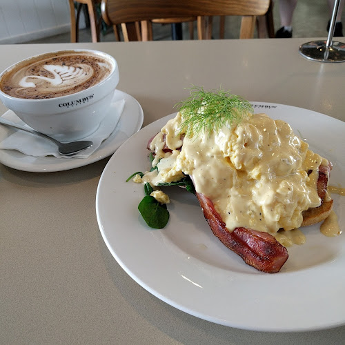 Comentarii opinii despre Columbus Coffee