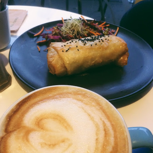 Comentarii opinii despre Reality Bites Cafe & Catering