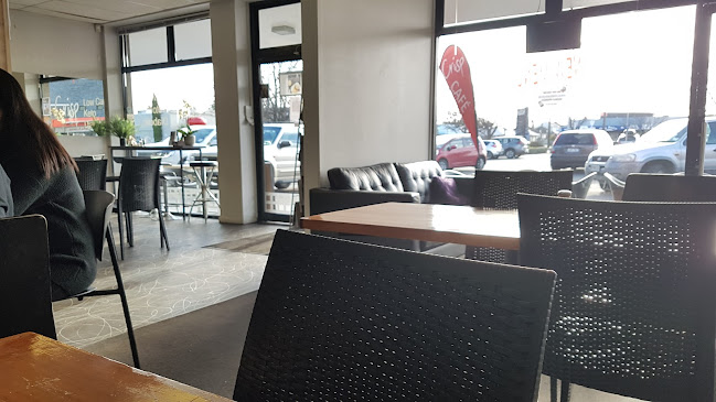 Comentarii opinii despre Crisp Cafe & Gifts