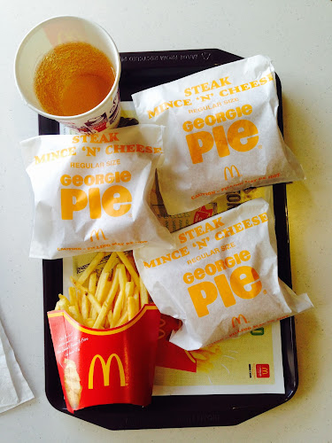 Comentarii opinii despre McDonald's Akoranga Drive