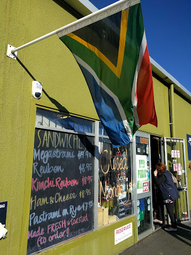 Opinii despre Scheckter's Deli (On Trays Limited) în Wellington - Hospitality and gastronomy
