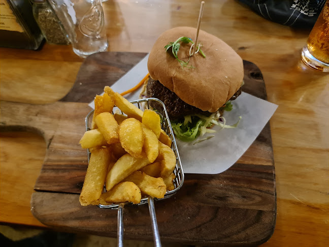 Woodstock Greymouth - Hospitality and gastronomy