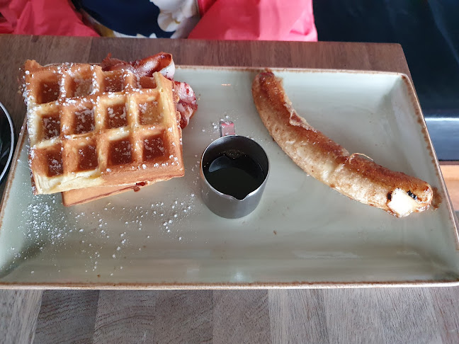 Comentarii opinii despre The Peppermill Cafe