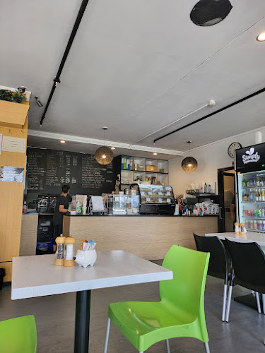 Opinii despre 160 Hobsonville Point Cafe în Auckland - Hospitality and gastronomy