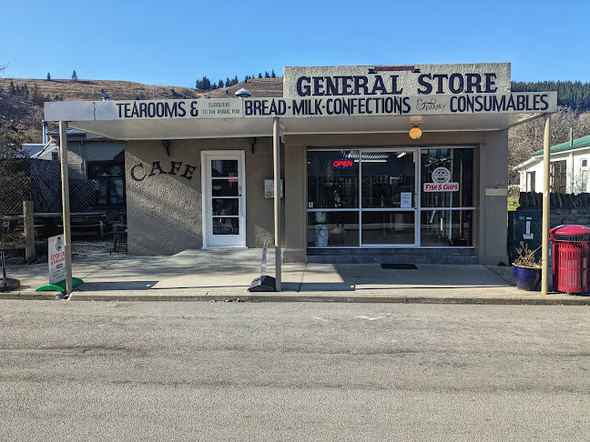 clyde village store & cafe - Clyde