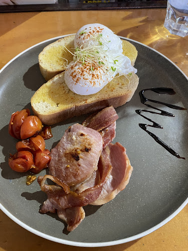 Watery Mouth Cafe - Hospitality and gastronomy