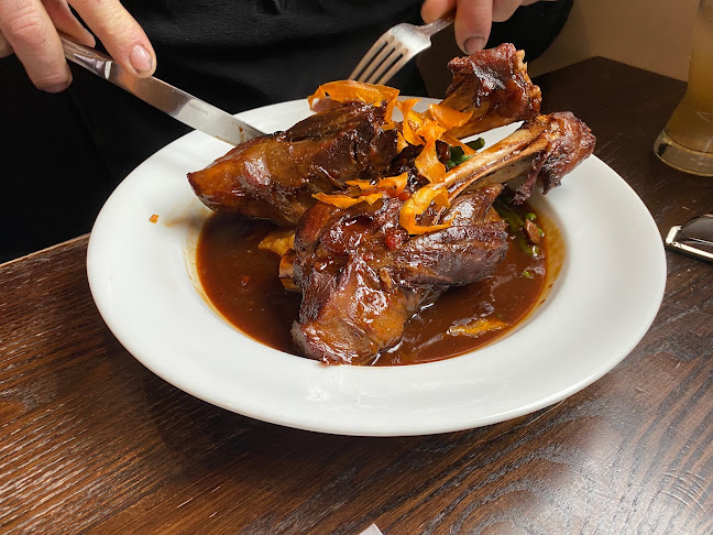 Quartz Restaurant Phone number