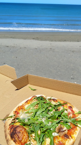 Busters Woodfired Pizza - Wellington